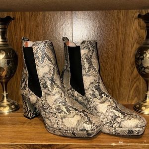 French connection Vegan leather boots size 8.5